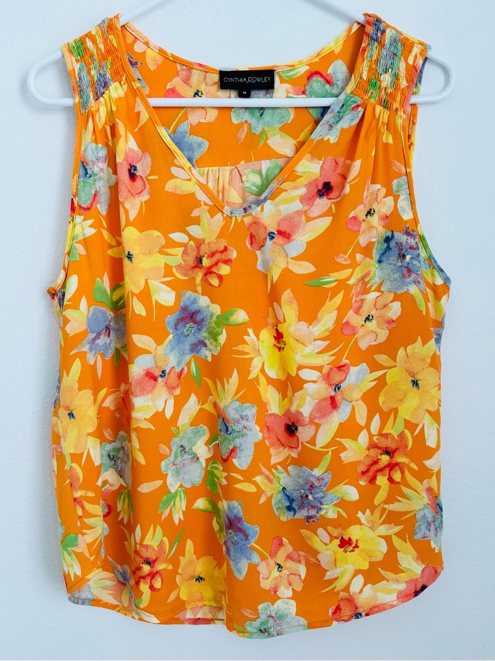 Cynthia Rowley Orange Floral Sleeveless V-Neck Top Size M 100% Rayon